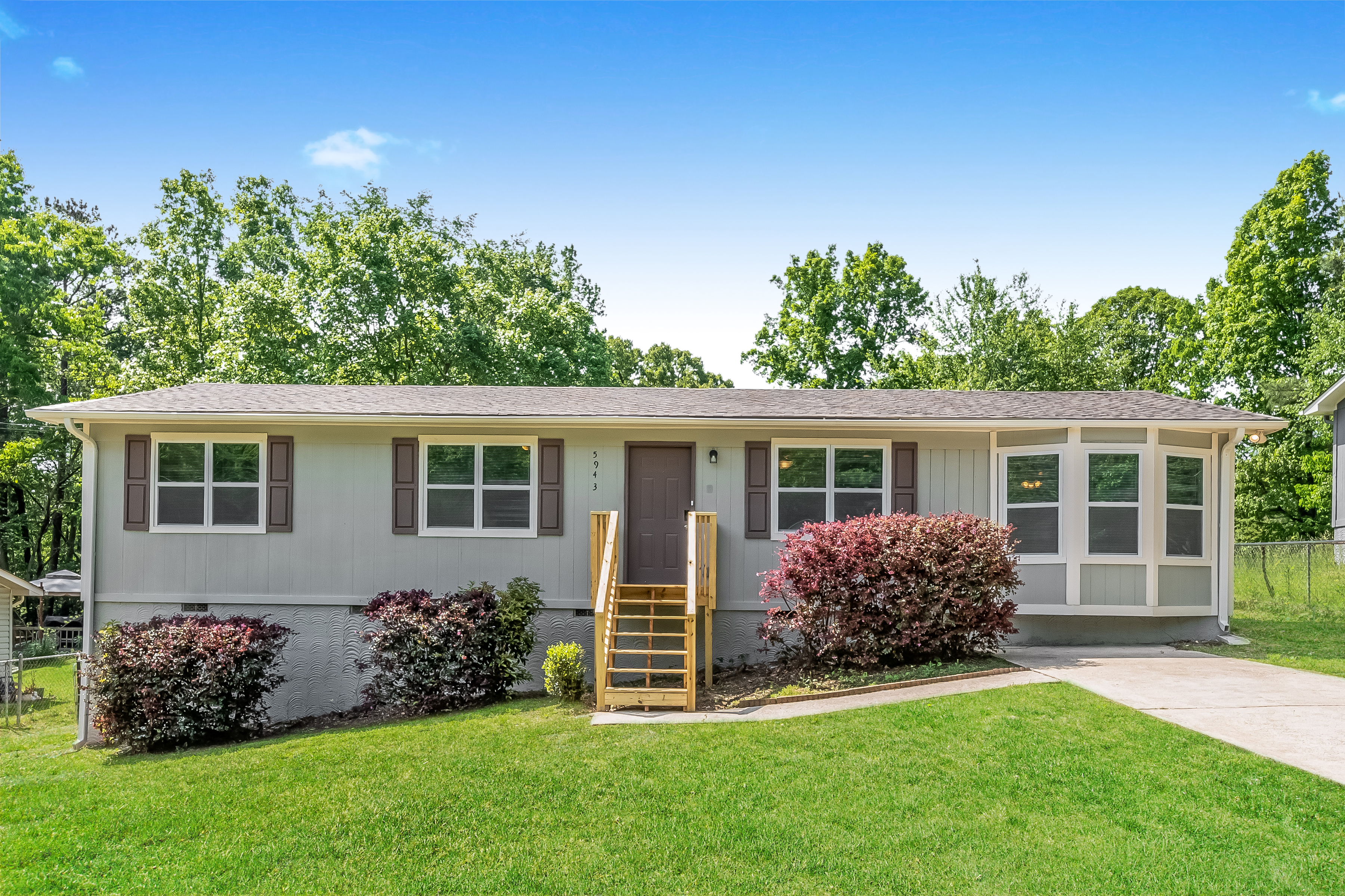 5943 SHANE CIRCLE PINSON, AL 35126
